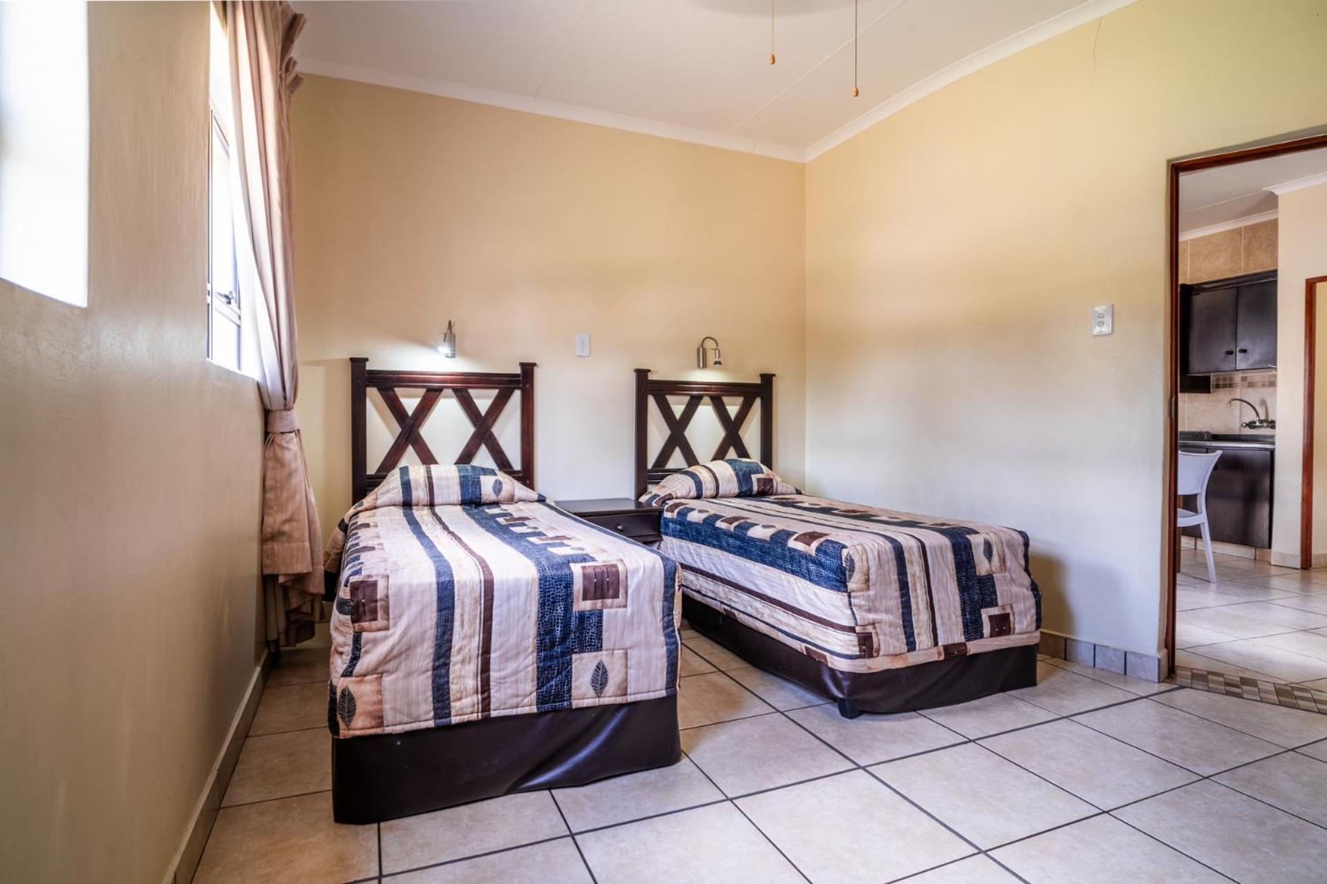 Atkv Buffelspoort Hotel Rustenburg Bagian luar foto